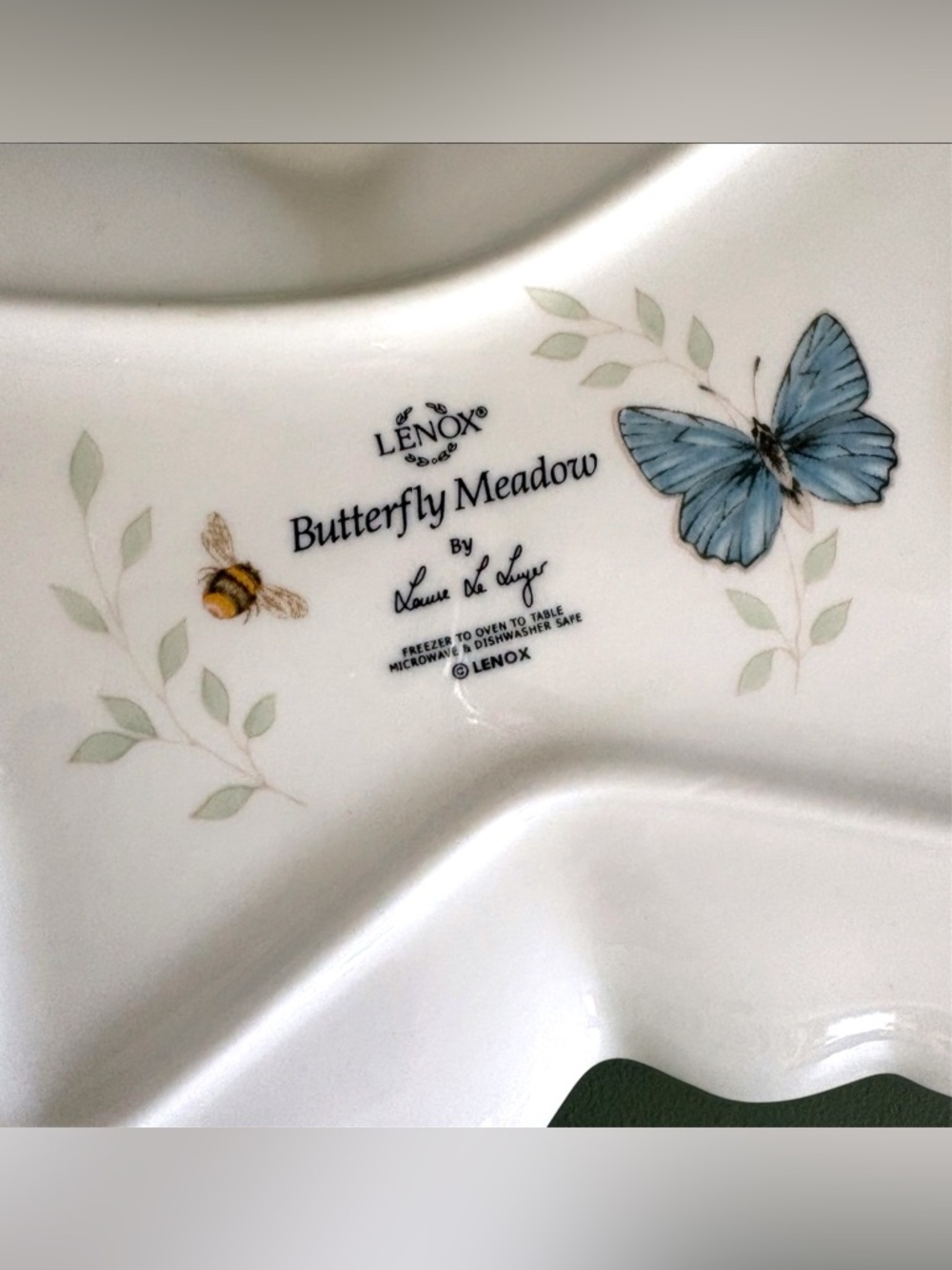 Lenox Butterfly Meadow Hors D’oeuvre Tray Butterfly Shape Porcelain Dish - Picture 3 of 10